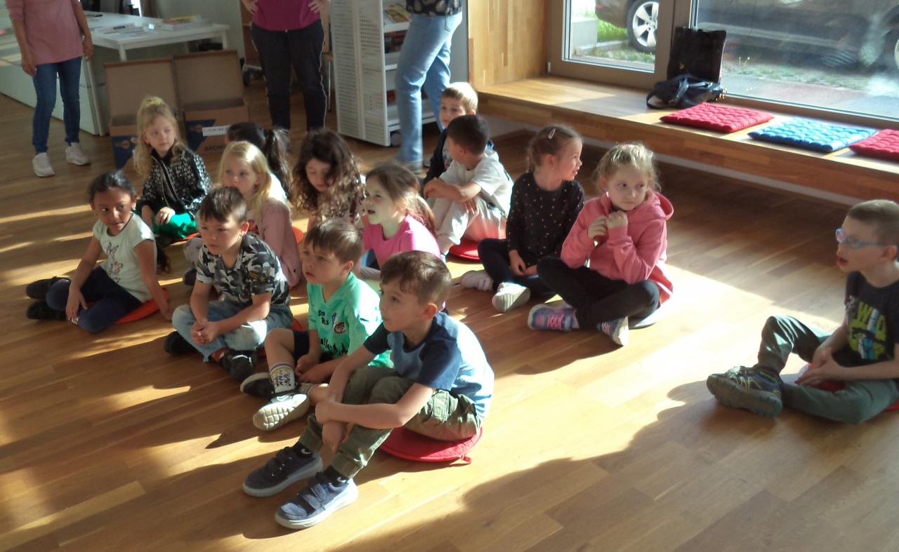 Lesen & Zeichnen Kindergarten Kapellerfeld