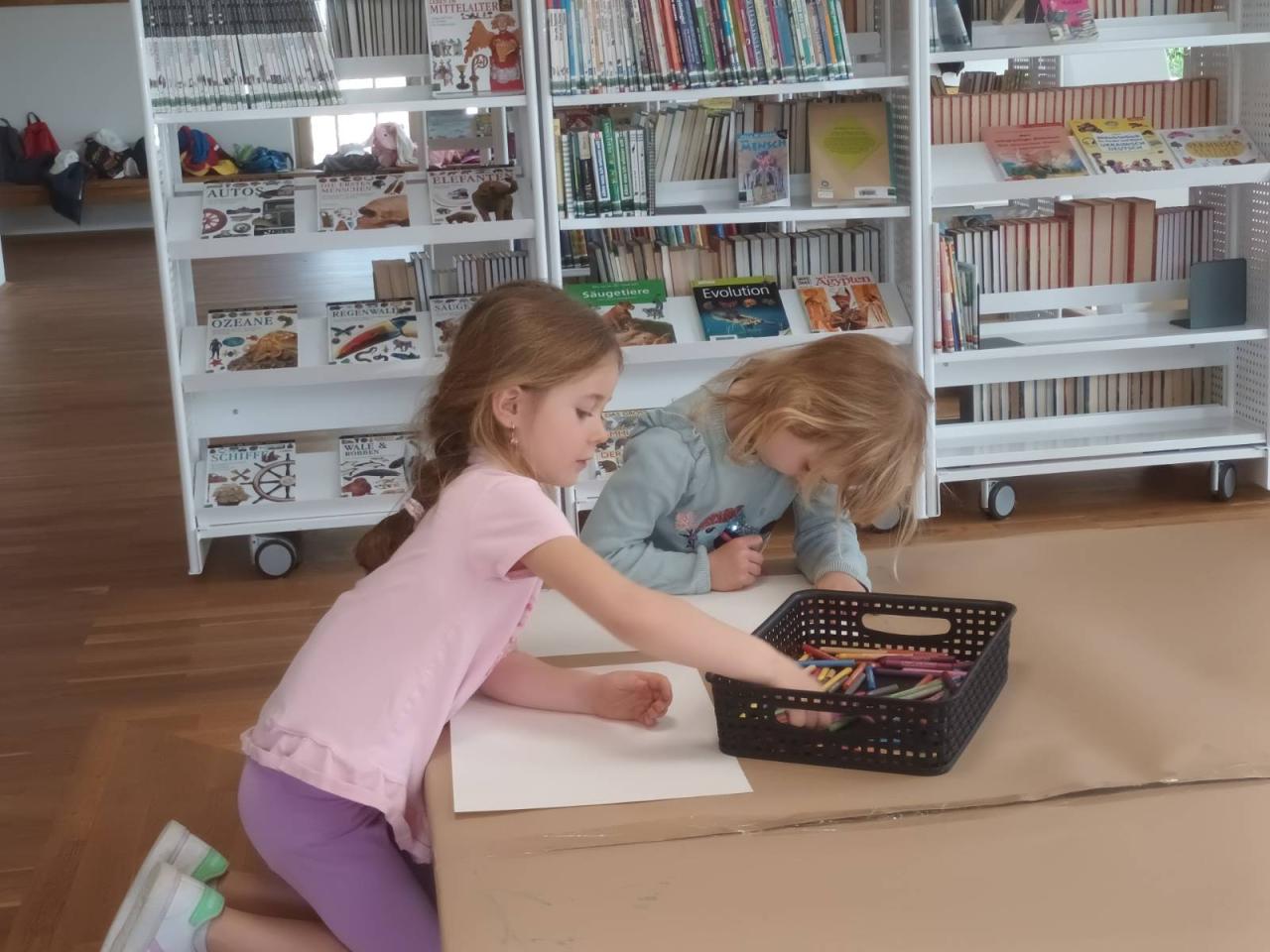 Lesen & Zeichnen Kindergarten Kapellerfeld